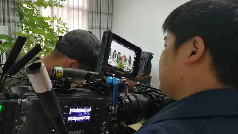 剧本杀式体验：荣昌广告片拍摄公司构建沉浸式消费决策路径